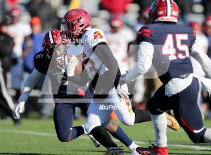 Thumbnail 2 in Cardinal Hayes vs. Archbishop Stepinac (NYCHSFL AAA Final) photogallery.