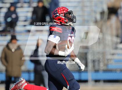 Thumbnail 2 in Cardinal Hayes vs. Archbishop Stepinac (NYCHSFL AAA Final) photogallery.