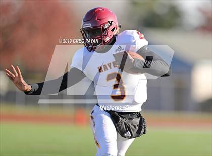 Thumbnail 1 in Cardinal Hayes vs. Archbishop Stepinac (NYCHSFL AAA Final) photogallery.