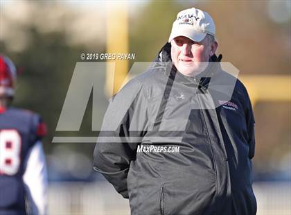 Thumbnail 3 in Cardinal Hayes vs. Archbishop Stepinac (NYCHSFL AAA Final) photogallery.