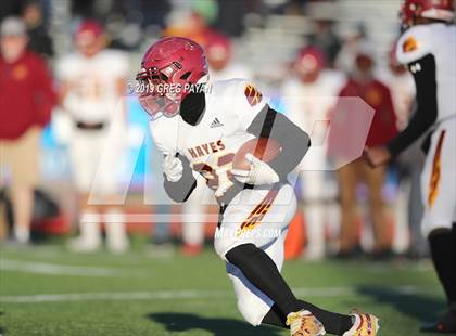 Thumbnail 3 in Cardinal Hayes vs. Archbishop Stepinac (NYCHSFL AAA Final) photogallery.