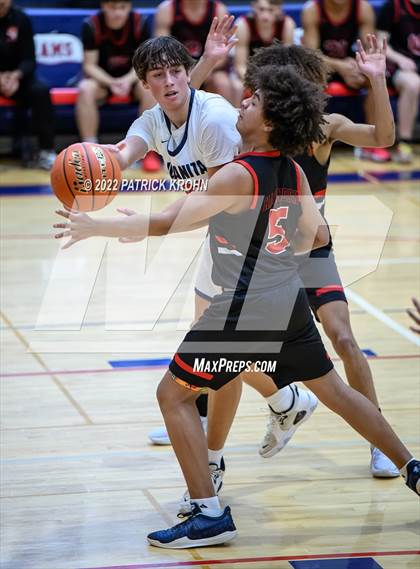 Thumbnail 3 in Juanita vs. Yelm photogallery.