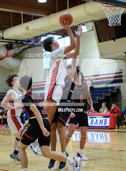 Thumbnail 3 in Juanita vs. Yelm photogallery.