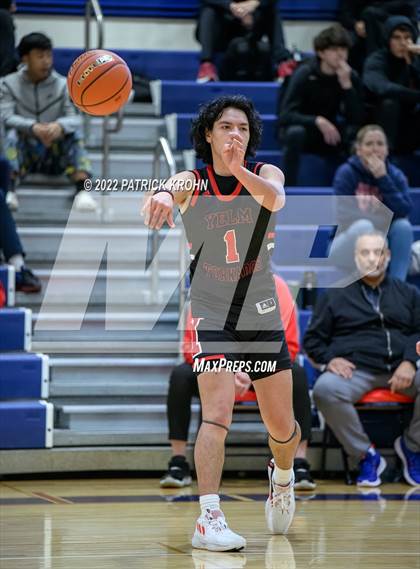 Thumbnail 2 in Juanita vs. Yelm photogallery.