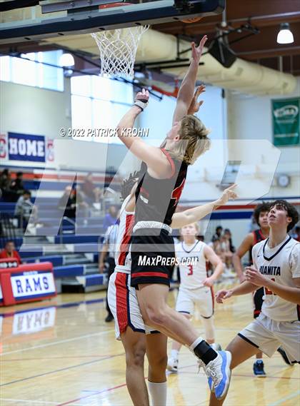 Thumbnail 3 in Juanita vs. Yelm photogallery.