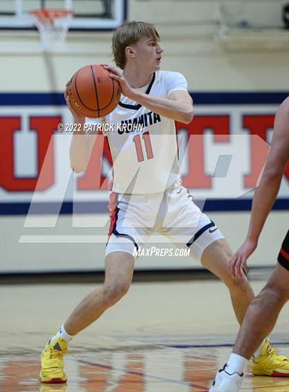 Thumbnail 3 in Juanita vs. Yelm photogallery.