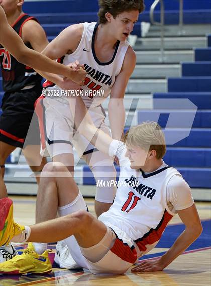 Thumbnail 2 in Juanita vs. Yelm photogallery.