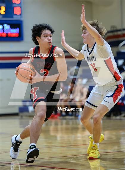 Thumbnail 1 in Juanita vs. Yelm photogallery.