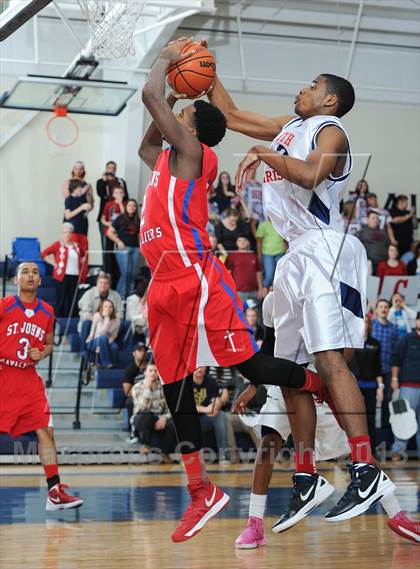 Thumbnail 1 in Faith Christian vs. St. John's Christian Academy photogallery.