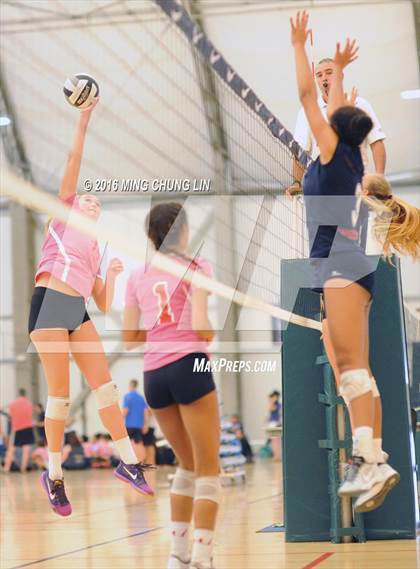 Thumbnail 1 in Cathedral Catholic vs. Great Oak (Nike California Challenge Tournament)  photogallery.