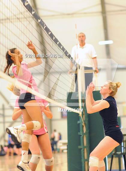 Thumbnail 3 in Cathedral Catholic vs. Great Oak (Nike California Challenge Tournament)  photogallery.