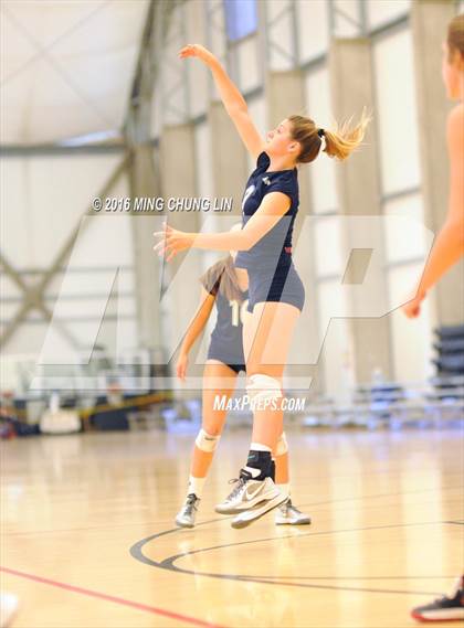 Thumbnail 3 in Cathedral Catholic vs. Great Oak (Nike California Challenge Tournament)  photogallery.