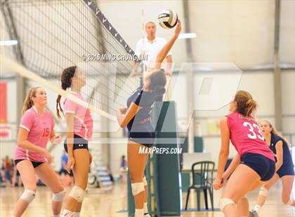 Thumbnail 3 in Cathedral Catholic vs. Great Oak (Nike California Challenge Tournament)  photogallery.