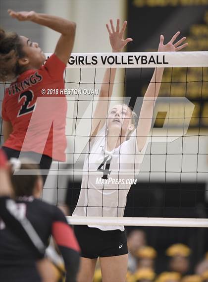 Thumbnail 2 in La Jolla @ Foothill (CIF State D1 Playoff) photogallery.