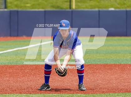 Thumbnail 1 in Centerville vs. Linton-Stockton (IHSAA 2A Semi-State Championship) photogallery.