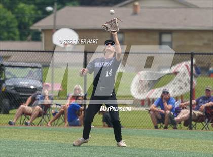 Thumbnail 1 in Centerville vs. Linton-Stockton (IHSAA 2A Semi-State Championship) photogallery.