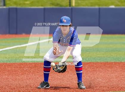 Thumbnail 3 in Centerville vs. Linton-Stockton (IHSAA 2A Semi-State Championship) photogallery.