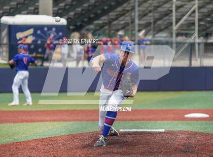 Thumbnail 1 in Centerville vs. Linton-Stockton (IHSAA 2A Semi-State Championship) photogallery.