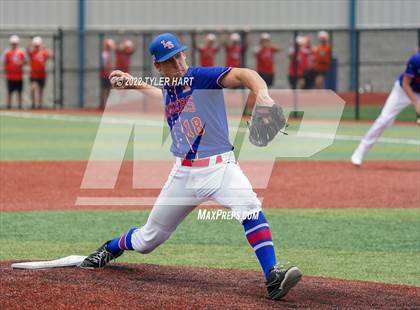 Thumbnail 2 in Centerville vs. Linton-Stockton (IHSAA 2A Semi-State Championship) photogallery.