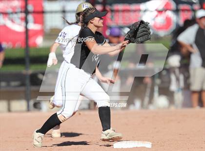 Thumbnail 2 in Mountain View vs. Holy Family (CHSAA 4A Final) photogallery.