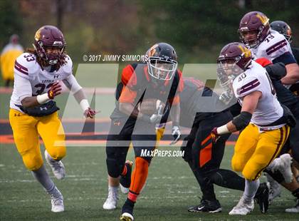 Thumbnail 3 in Edwardsville vs. Loyola Academy (IHSA 8A Semifinal) photogallery.