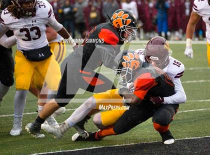 Thumbnail 1 in Edwardsville vs. Loyola Academy (IHSA 8A Semifinal) photogallery.