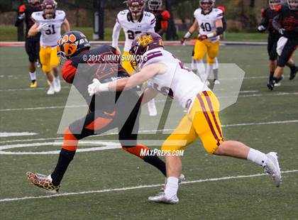 Thumbnail 3 in Edwardsville vs. Loyola Academy (IHSA 8A Semifinal) photogallery.