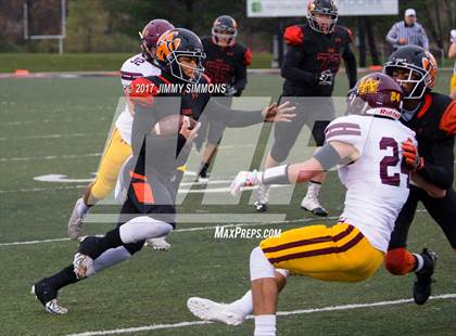 Thumbnail 3 in Edwardsville vs. Loyola Academy (IHSA 8A Semifinal) photogallery.