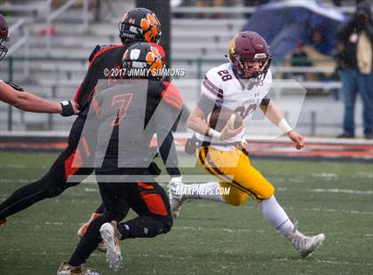 Thumbnail 2 in Edwardsville vs. Loyola Academy (IHSA 8A Semifinal) photogallery.