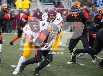 Thumbnail 2 in Edwardsville vs. Loyola Academy (IHSA 8A Semifinal) photogallery.