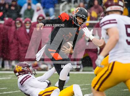 Thumbnail 1 in Edwardsville vs. Loyola Academy (IHSA 8A Semifinal) photogallery.