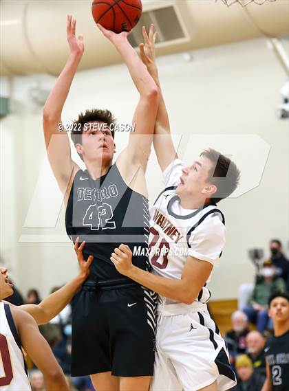 Thumbnail 3 in Del Oro @ Whitney photogallery.