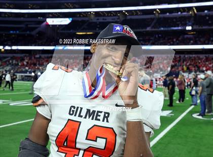 Thumbnail 3 in Gilmer vs. Bellville (UIL 4A D2 Football Final Medal Ceremony) photogallery.