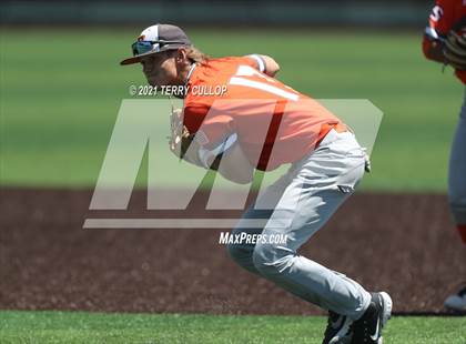 Thumbnail 3 in Skyridge vs. Pleasant Grove (UHSAA 6A Championships) photogallery.
