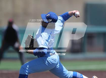 Thumbnail 3 in Skyridge vs. Pleasant Grove (UHSAA 6A Championships) photogallery.