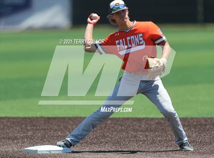 Thumbnail 2 in Skyridge vs. Pleasant Grove (UHSAA 6A Championships) photogallery.