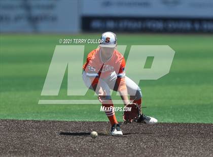 Thumbnail 2 in Skyridge vs. Pleasant Grove (UHSAA 6A Championships) photogallery.