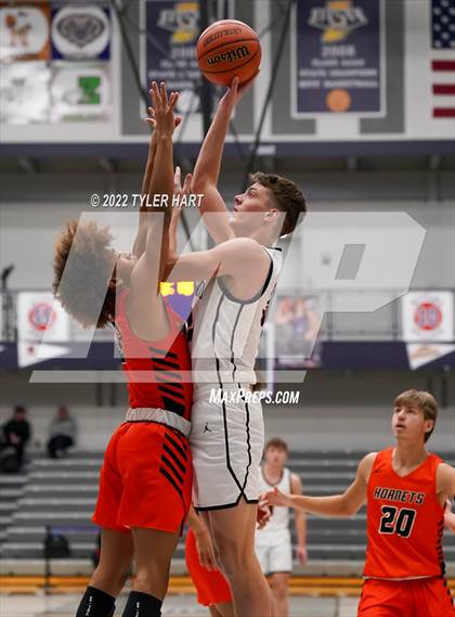 Thumbnail 2 in NorthWood vs. Beech Grove (Sneakers for Santa Shootout) photogallery.