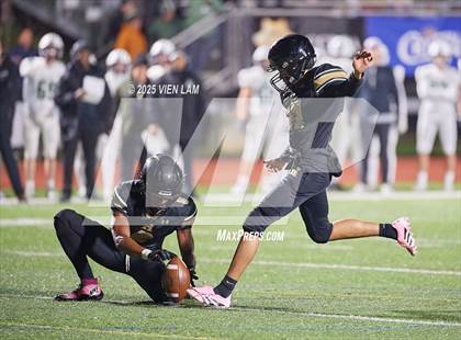 Thumbnail 3 in Miramonte vs. Hayward (CIF NCS Division 4 Final) photogallery.