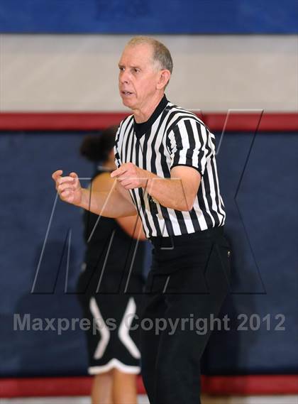 Thumbnail 1 in Sheldon vs. Ponderosa (Christian Brothers Holiday Classic) photogallery.