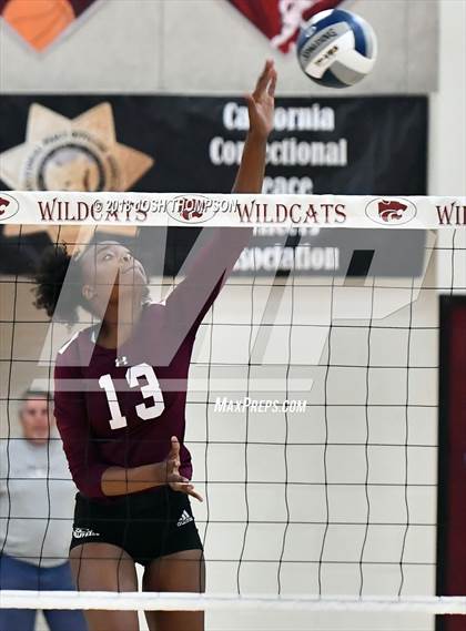 Thumbnail 3 in Ontario Christian vs. Paloma Valley (D5 Final) photogallery.