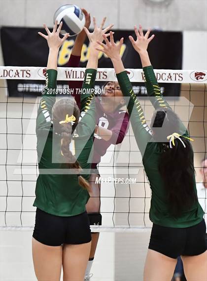 Thumbnail 1 in Ontario Christian vs. Paloma Valley (D5 Final) photogallery.