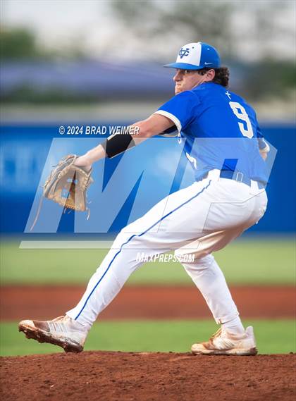 Thumbnail 2 in E.D. White vs Vandebilt (Division 2 Select quarterfinals game 2) photogallery.