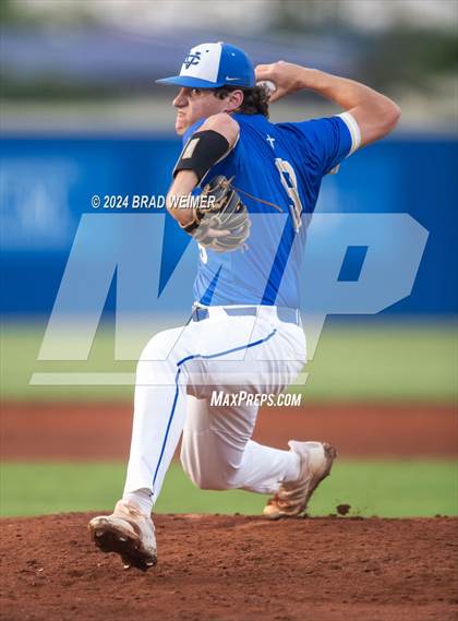 Thumbnail 2 in E.D. White vs Vandebilt (Division 2 Select quarterfinals game 2) photogallery.