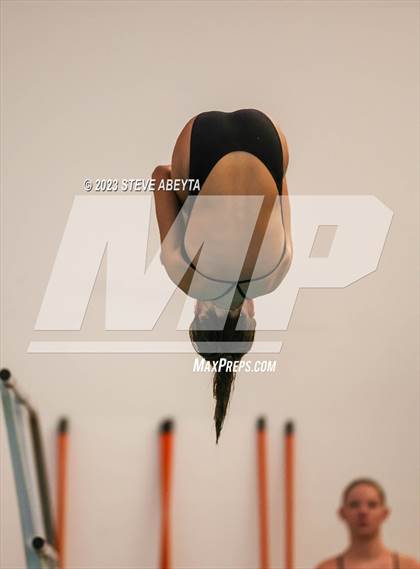 Thumbnail 3 in Chaparral @ Regis Jesuit photogallery.