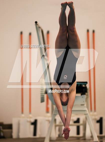 Thumbnail 3 in Chaparral @ Regis Jesuit photogallery.