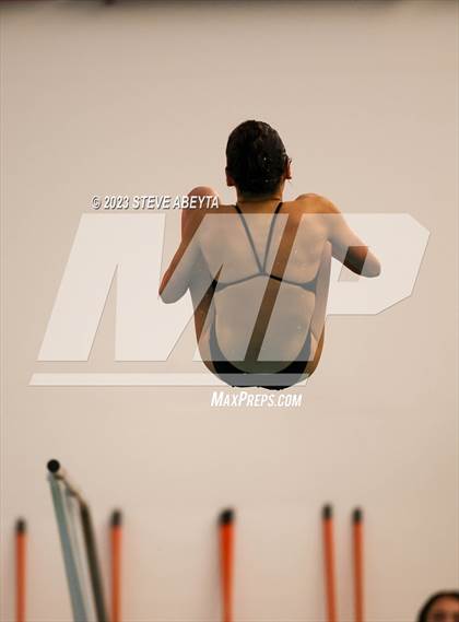 Thumbnail 2 in Chaparral @ Regis Jesuit photogallery.