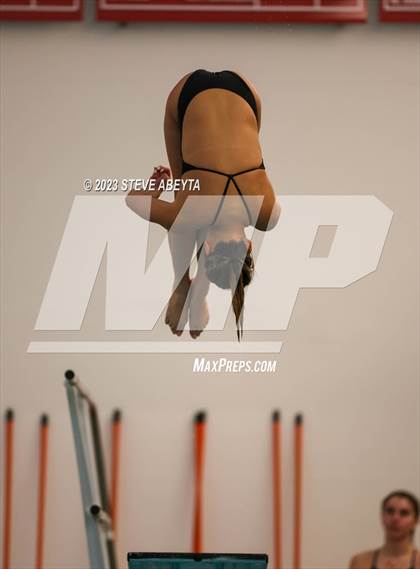 Thumbnail 2 in Chaparral @ Regis Jesuit photogallery.