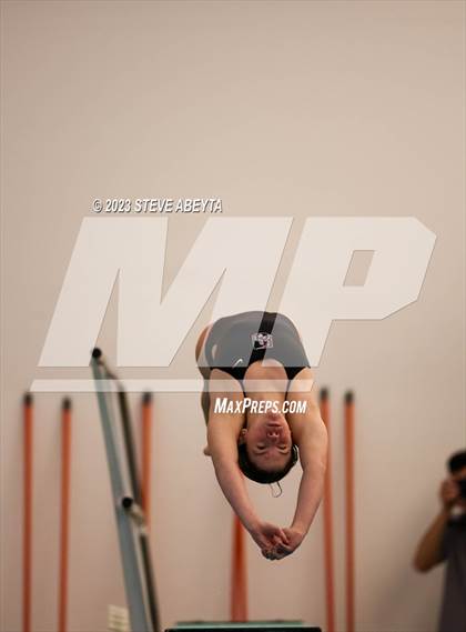 Thumbnail 2 in Chaparral @ Regis Jesuit photogallery.