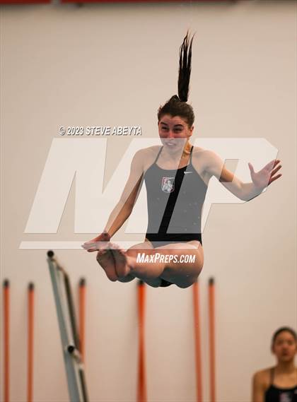 Thumbnail 2 in Chaparral @ Regis Jesuit photogallery.